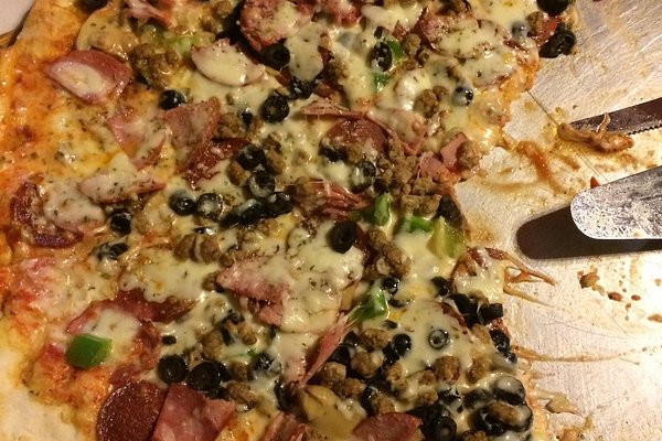 Da Bomb - Picture of Hideaway Pizza, Broken Arrow - Tripadvisor