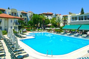 Pool & Beach