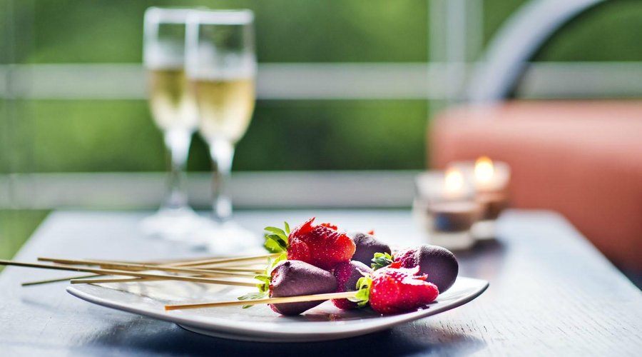 Honeymoon Special Amenities & Decoration / Amenidades Especiales & Decoración de Luna de Miel