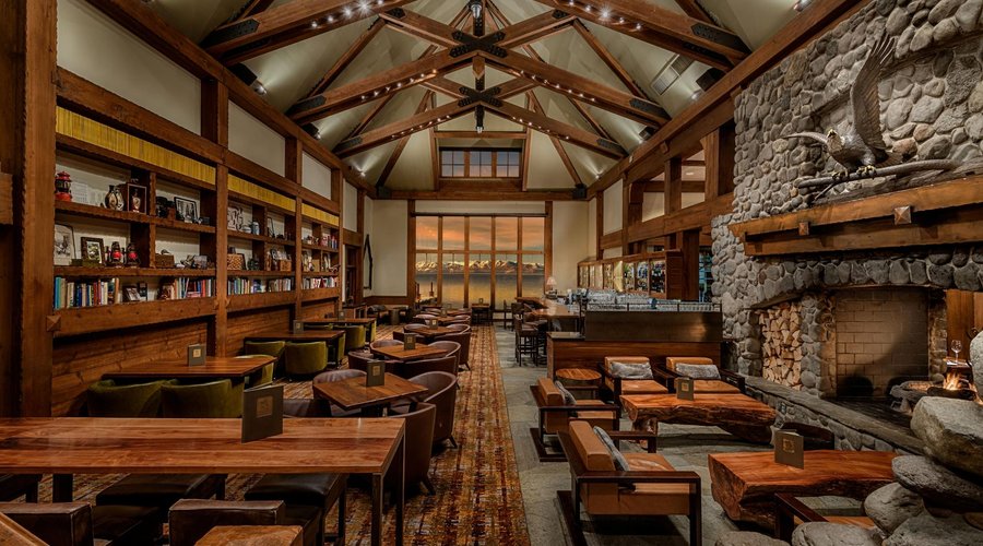 Lone Eagle Lounge