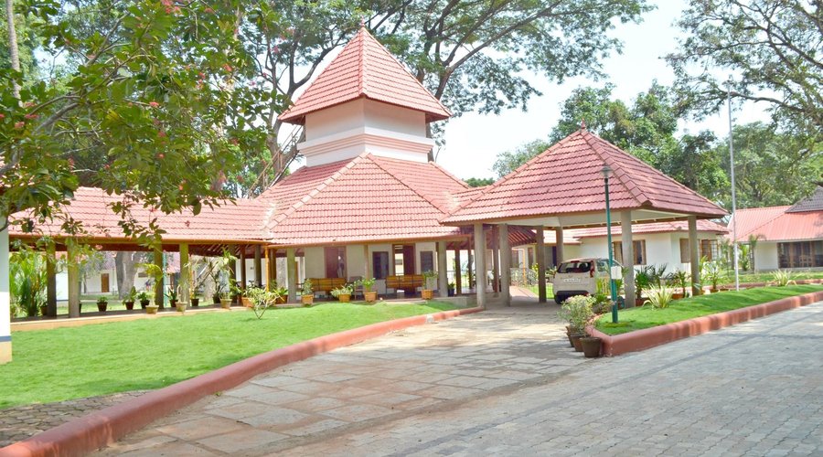 suvasam lake resort