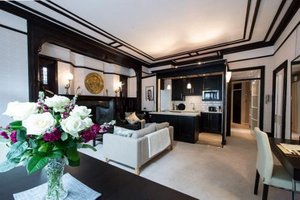 Room & Suite