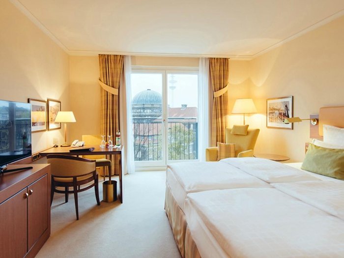 Grand Elysée Hotel Rooms: Pictures & Reviews - Tripadvisor