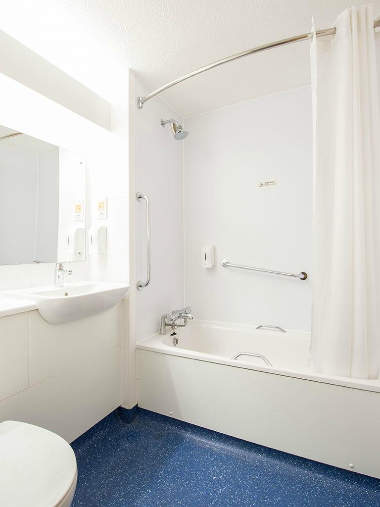 Hotel photo 19 of Travelodge Stirling M80.