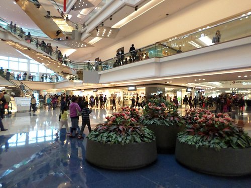 Top 5 Luxury Shopping Malls In Hong Kong For The Best Retail Therapy