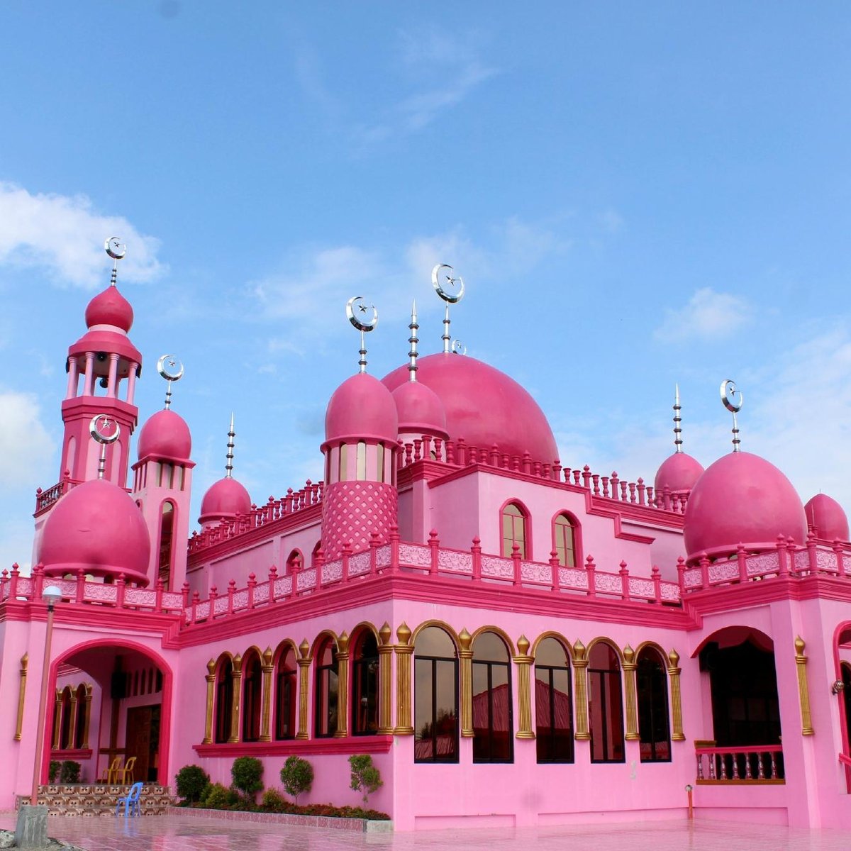 masjid-dimaukom-pink-mosque-datu-saudi-ampatuan-tripadvisor