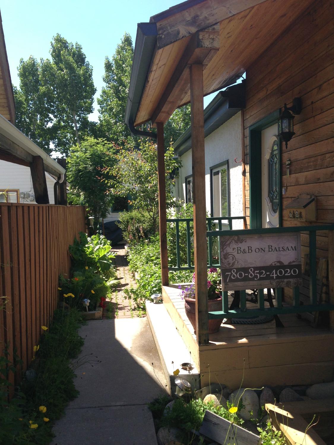 B&B ON BALSAM - Guest House Reviews (Jasper, Alberta)