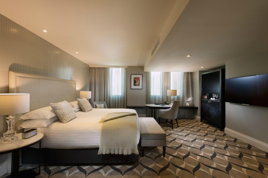 MAYFAIR HOTEL (AU$140)