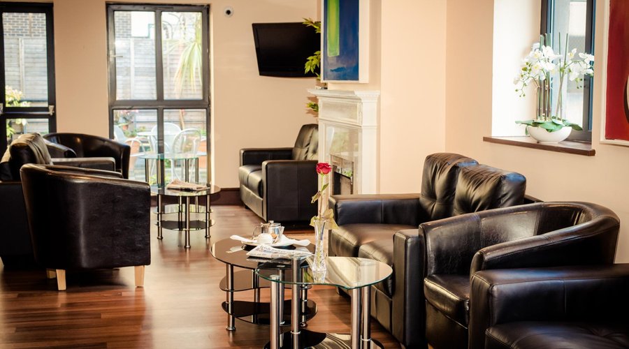 Guest Lounge