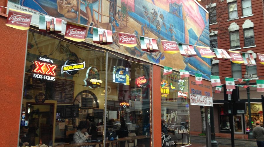 Mayas Taqueria