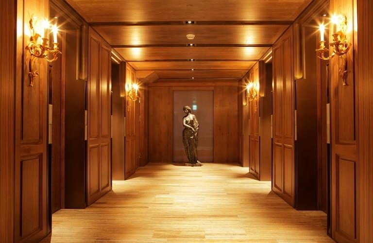 Hallway 02