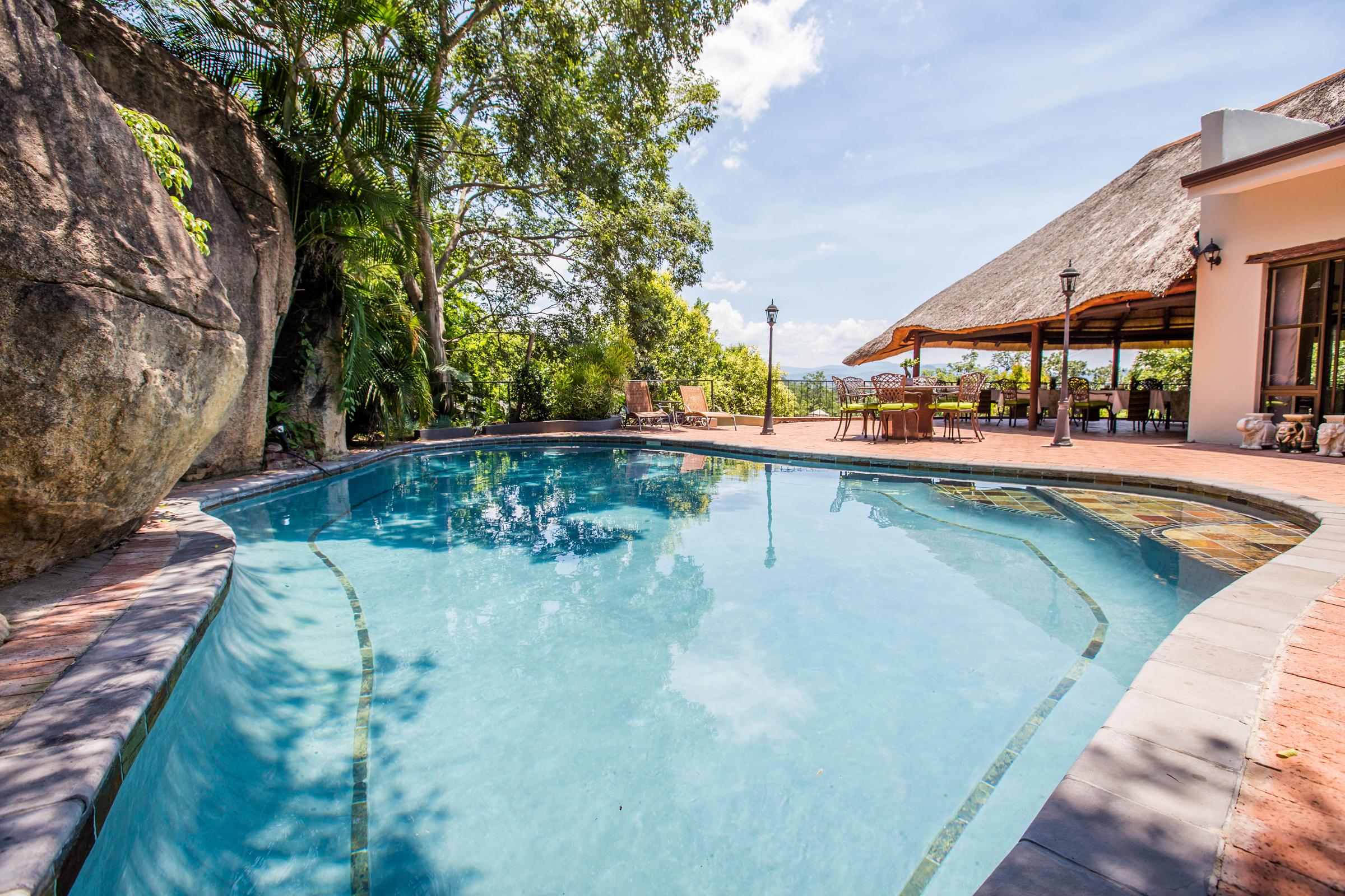 Hotel photo 6 of La Roca Guest House.