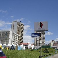 A praça é bem movimentada