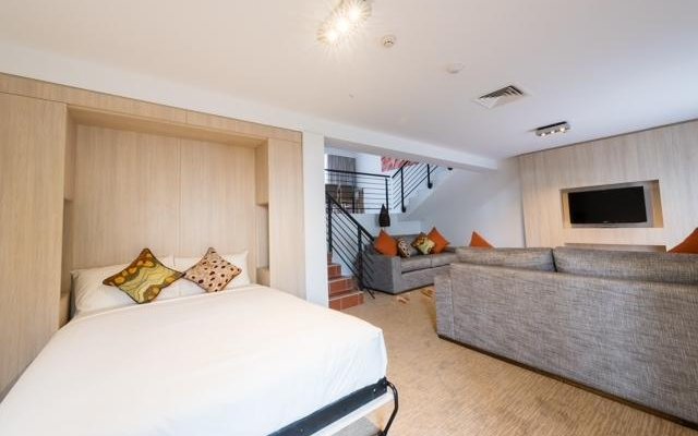 2 Bedroom Apartment - Murphy Bed