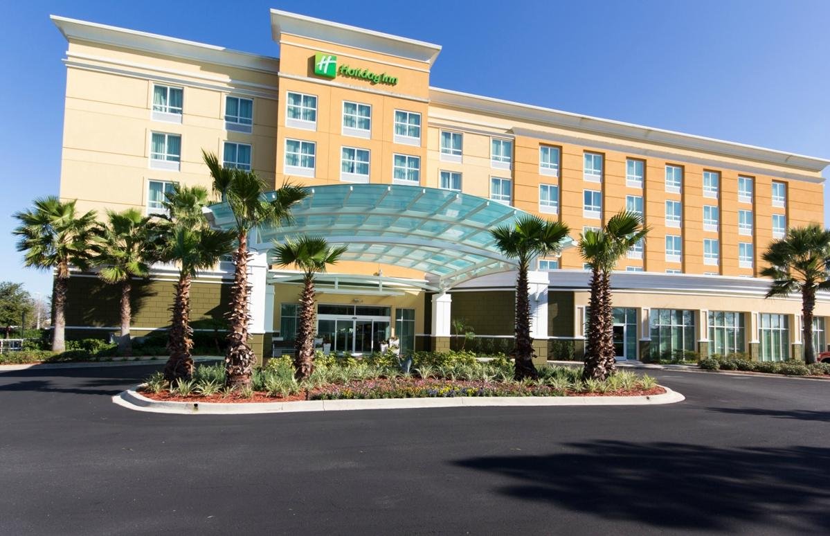 Holiday Inn Jacksonville E 295 Baymeadows, an IHG Hotel Bar or Lounge ...