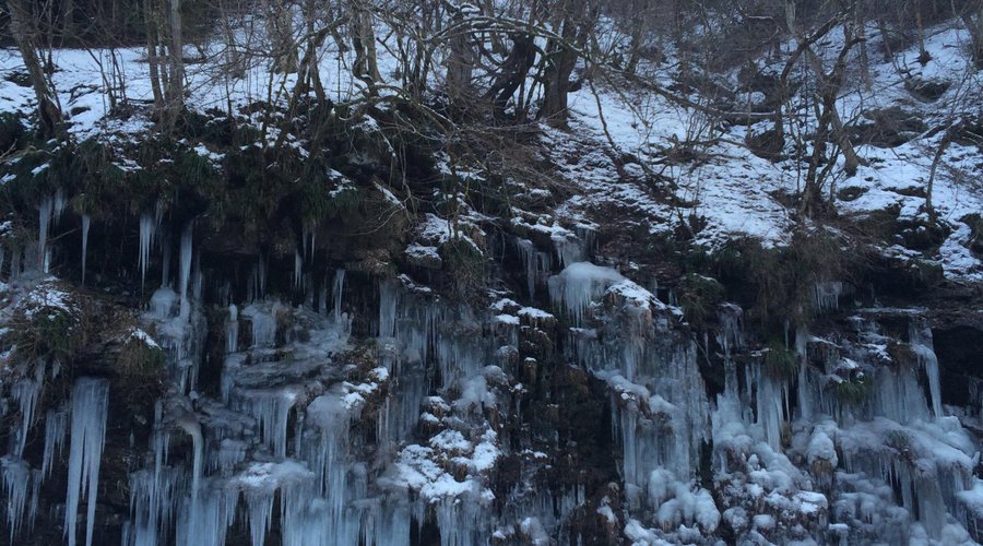 天然の氷柱