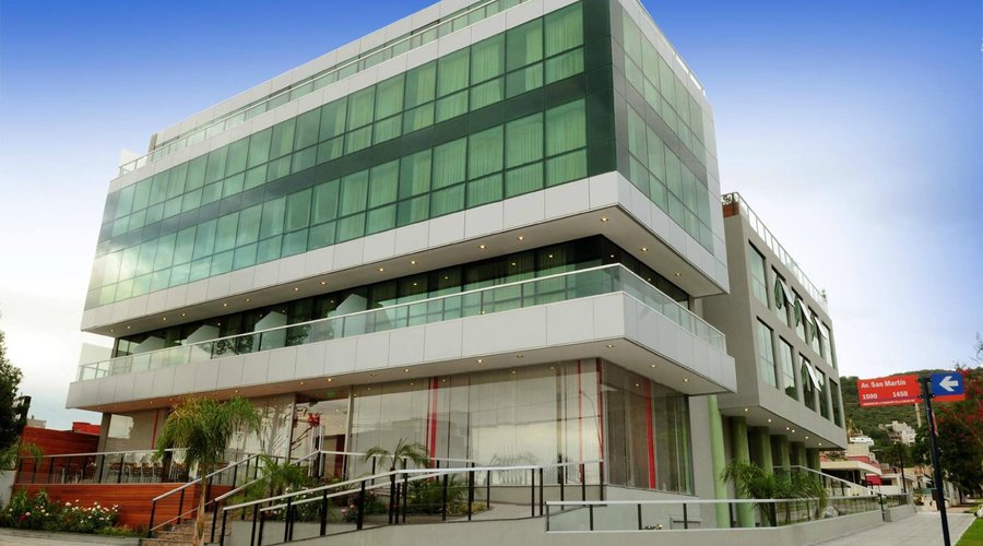 Fachada principal Hotel Urban City