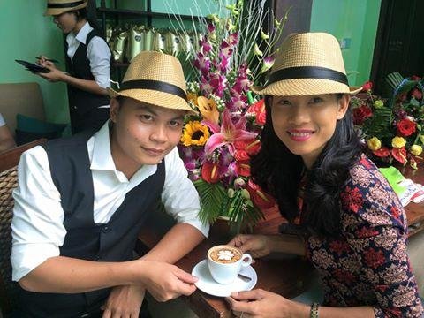 Barista Duc and Team Manager Nga