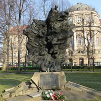 Pomnik Ofiar Katynia i Sybiru - Poznań
