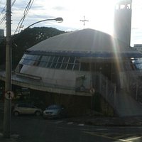IGREJA MELQUITA. BANHADA PELO SOL !