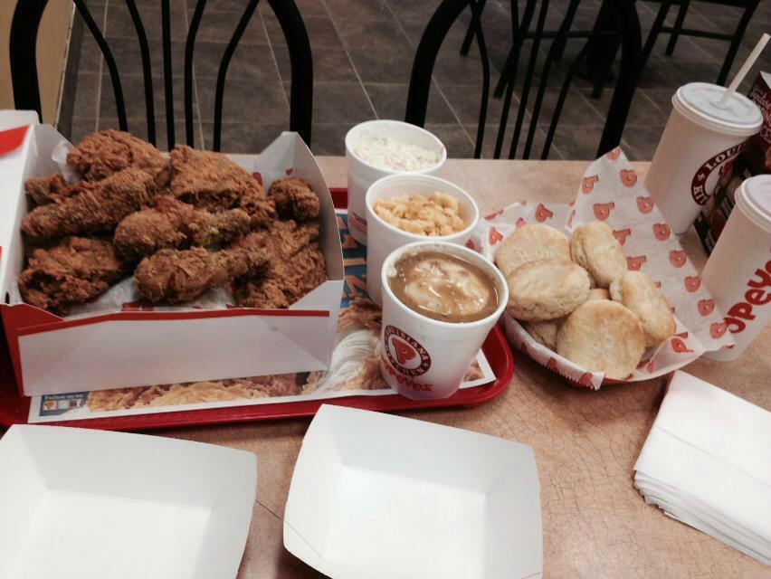 POPEYES LOUISIANA KITCHEN Los Angeles 6384 Hollywood Blvd Hollywood Menu Prices Tripadvisor