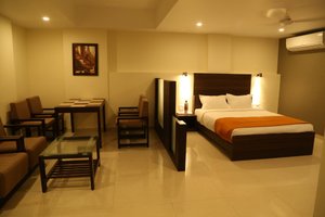 Room & Suite