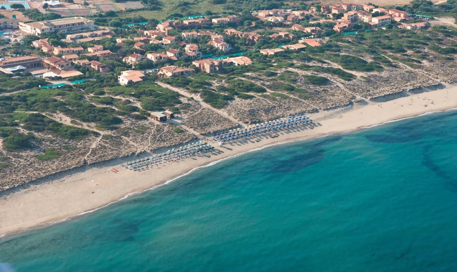 La spiaggia e il Villaggio