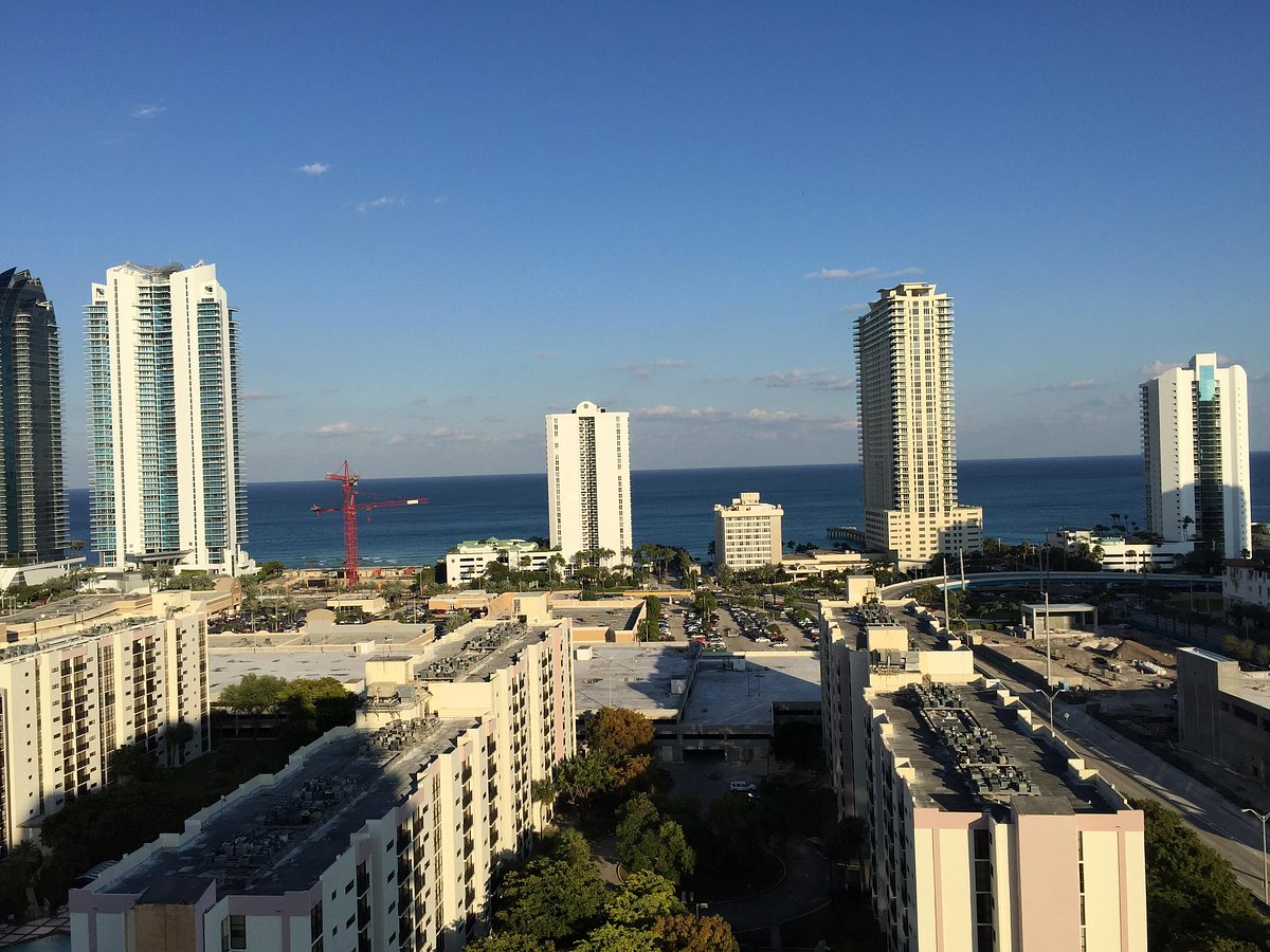 intracoastal yacht club sunny isles airbnb