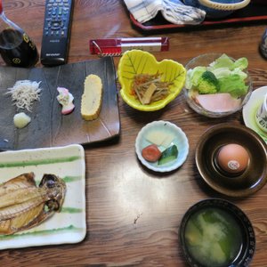 朝食