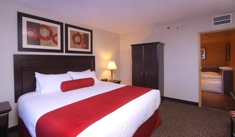 King Suite Bedroom