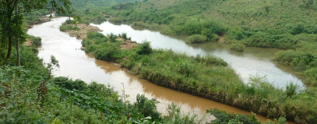 RIVIERE NIZI VUE DU BARRIERE MAGPO BUNIA