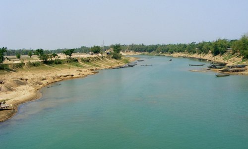 Sari river - The blue water river, on the way to Juflong
