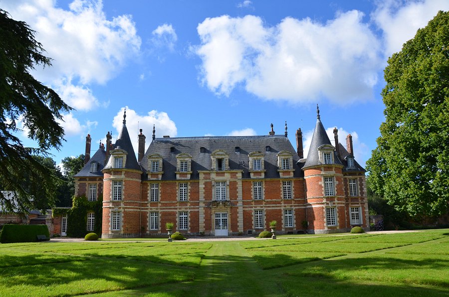 CHATEAU DE MIROMESNIL - Prices & Castle Reviews (Tourville-sur-Arques, France) - Tripadvisor
