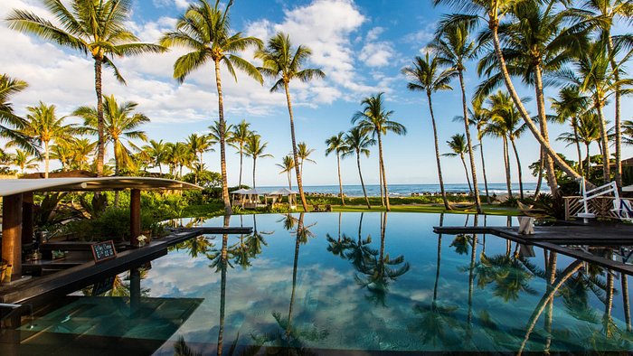 My 11 year old daughter in the pool. Yeah she loved every minute of it. -  Picture of Four Seasons Resort Hualalai, Island of Hawaii - Tripadvisor
