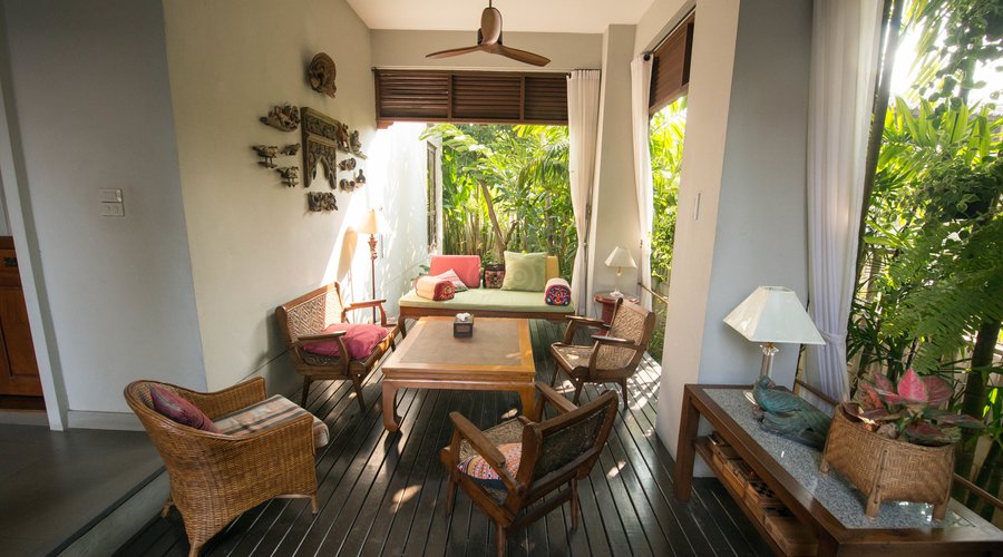 Grounds at the Baan Klang Wiang