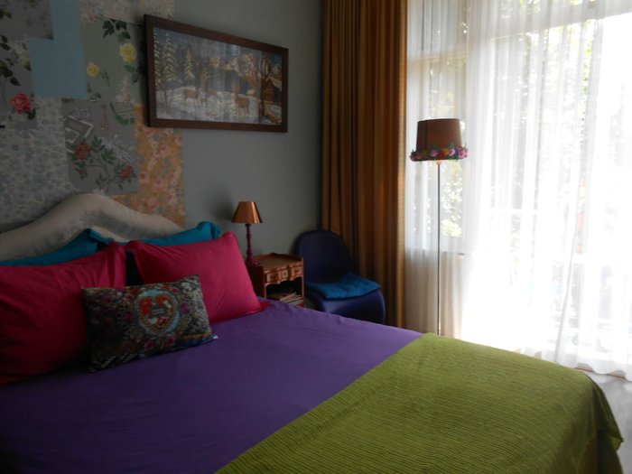 Imagen 2 de Colourful Bed And Breakfast