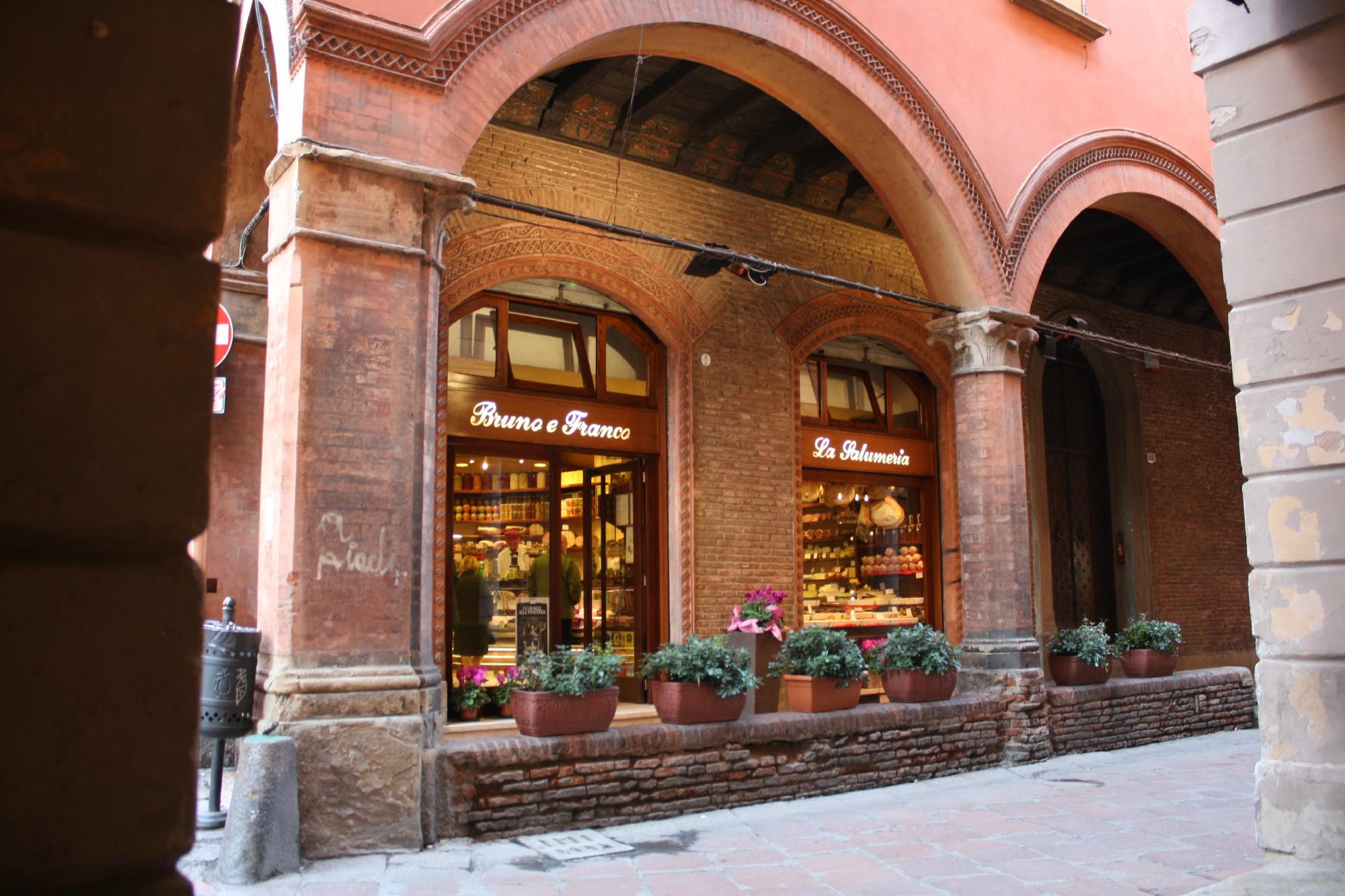 GALLERIA CAVOUR (Bologna) - All You Need To Know BEFORE You Go