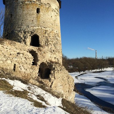 Вид на Гремячую башню