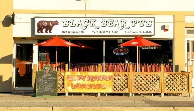 BLACK BEAR PUB (Toronto): Ce qu'il faut savoir pour votre visite 2023