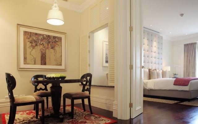 Presidential Suite Connecting King