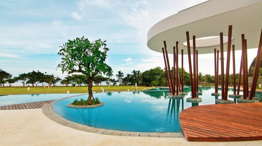 INAYA Putri Bali main pool