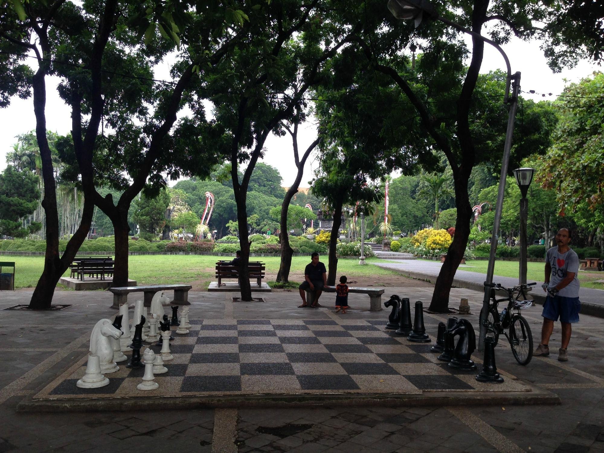 Puputan Square Chess Board