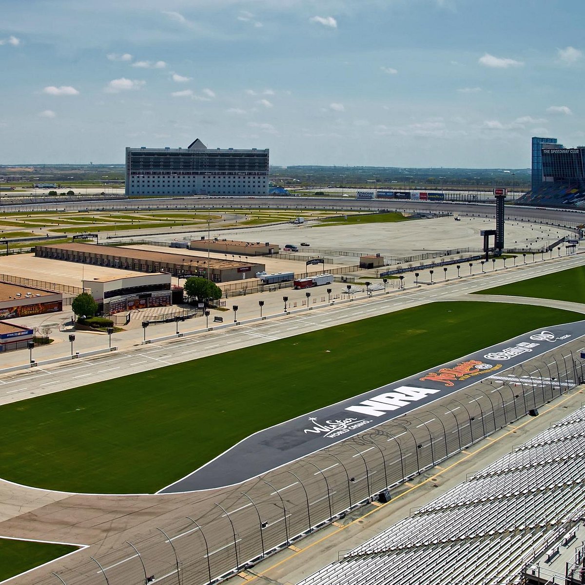 hotels next to texas motor speedway
