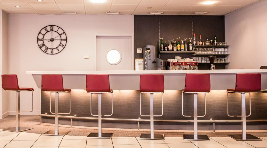 Notre Bar