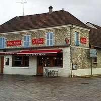Le Café de la Place à Moisson