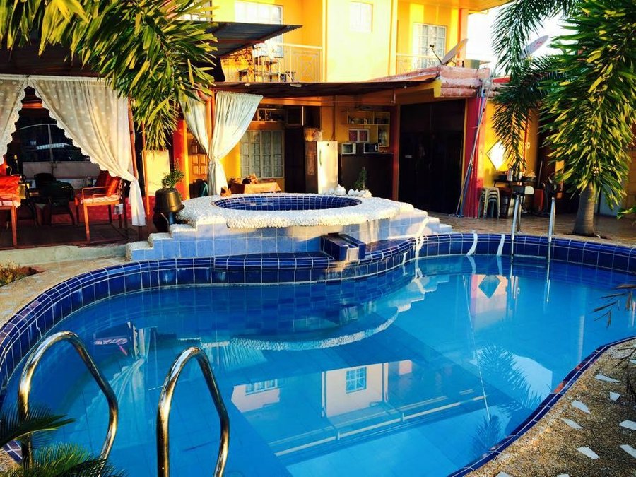 SASCHA’S RESORT OSLOB - Prices & Lodge Reviews (Philippines) - Tripadvisor