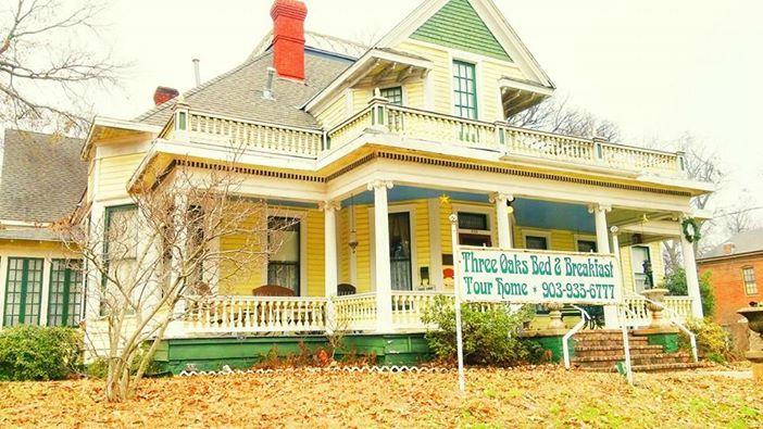 THREE OAKS BED AND BREAKFAST - Prices & B&B Reviews (Marshall, TX ...