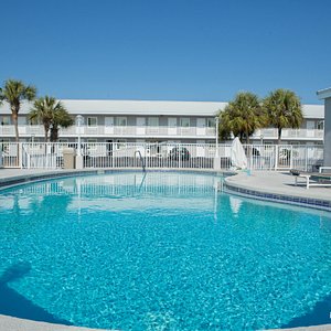 The Pool at the Destin Inn & Suites