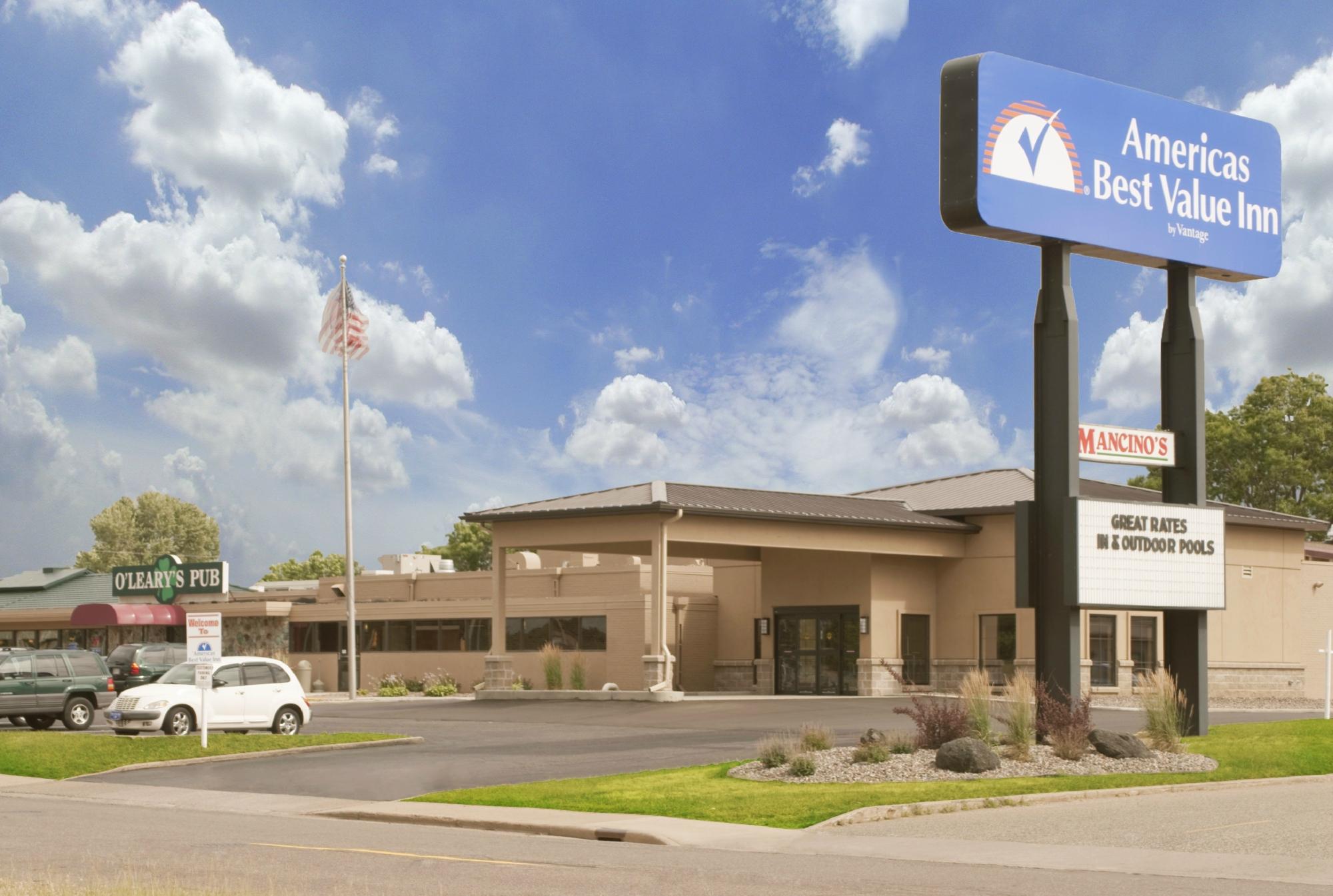 AMERICAS BEST VALUE INN CAMPUS VIEW Hotel Reviews Eau Claire WI