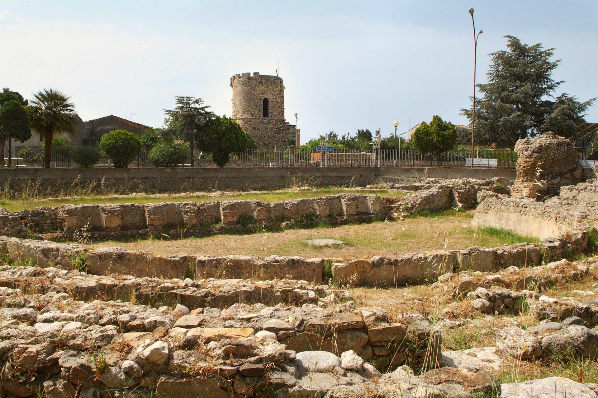 Teatro Greco-Romano (Marina Di Gioiosa Ionica) - 2022 Alles Wat U Moet ...